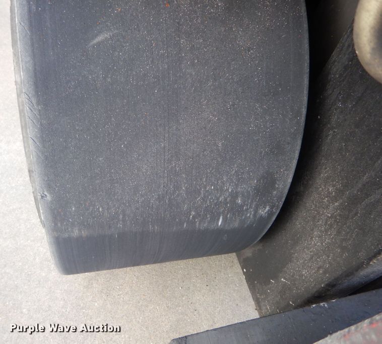 image for item JG9001 2006 Caterpillar GC55KS1  forklift