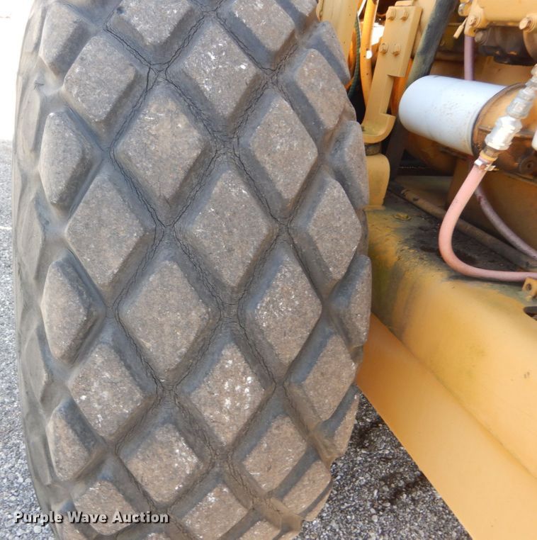 image for item JG9005 Bomag BW210PD  single drum vibratory roller