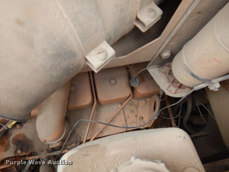 image for item JQ9396 1996 Case 850G  dozer