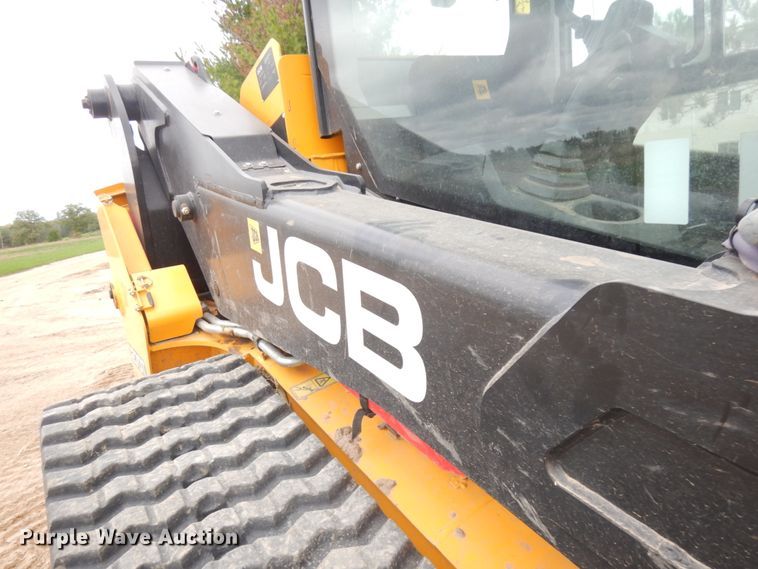 image for item JQ9399 2019 JCB 270T  tracked skid steer loader