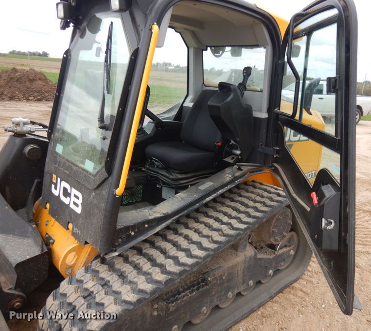 image for item JQ9399 2019 JCB 270T  tracked skid steer loader
