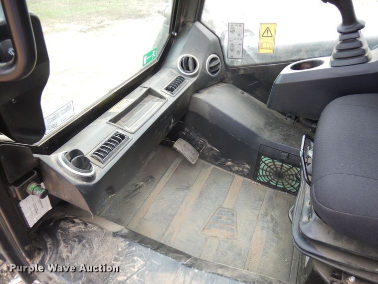 image for item JQ9399 2019 JCB 270T  tracked skid steer loader