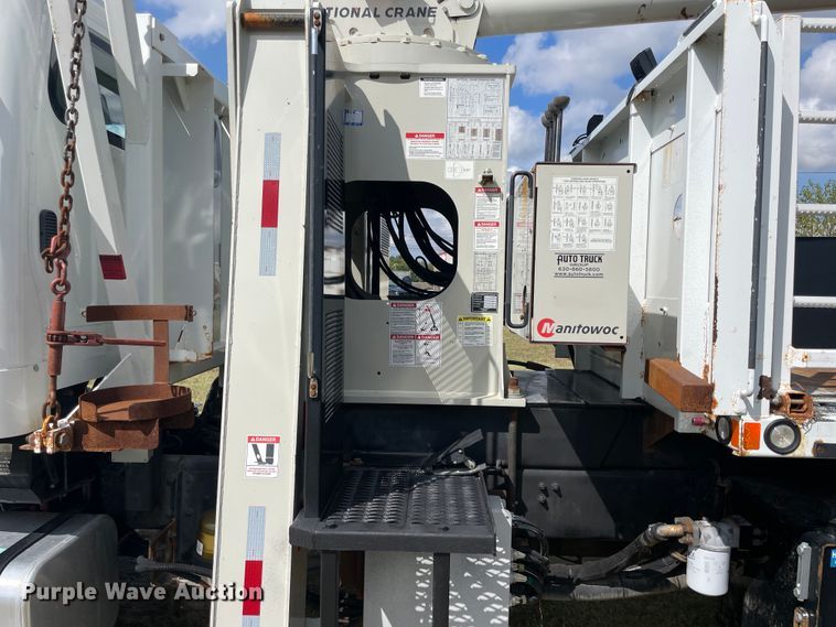 image for item JQ9408 2013 Freightliner 114SD  crane truck