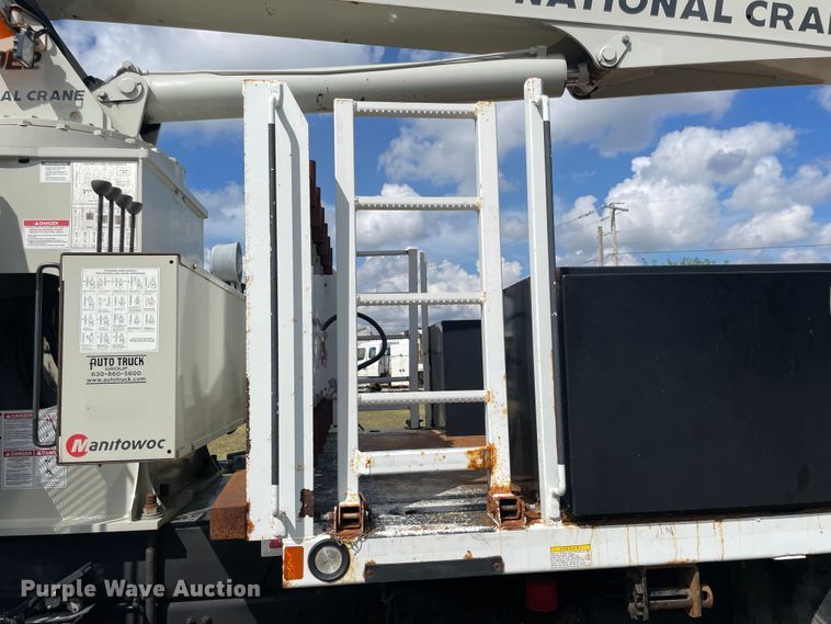 image for item JQ9408 2013 Freightliner 114SD  crane truck