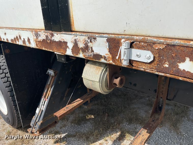 image for item JQ9408 2013 Freightliner 114SD  crane truck