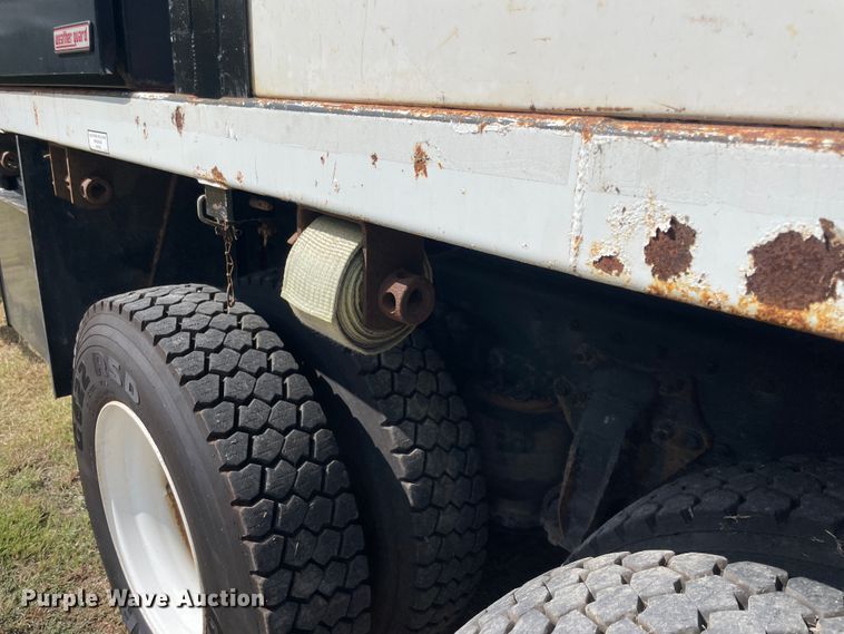 image for item JQ9408 2013 Freightliner 114SD  crane truck