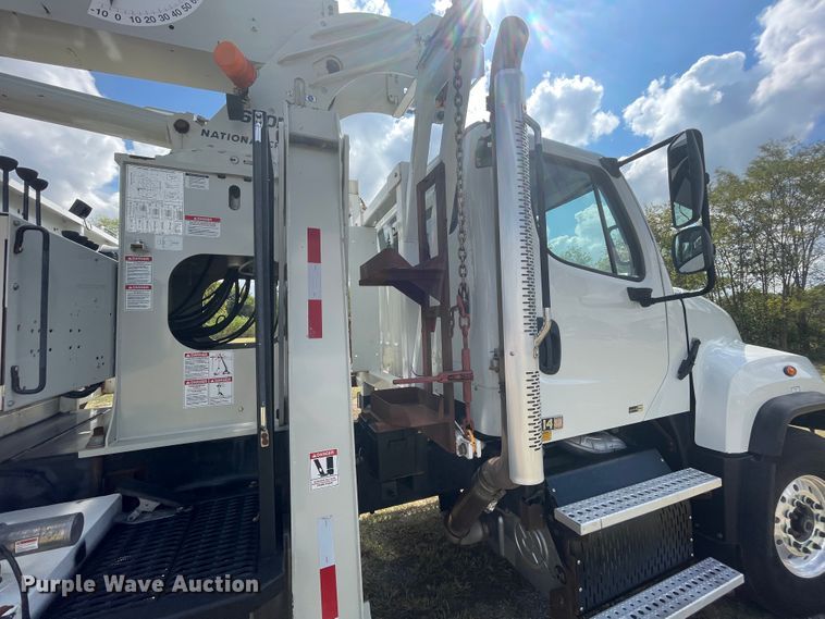 image for item JQ9408 2013 Freightliner 114SD  crane truck