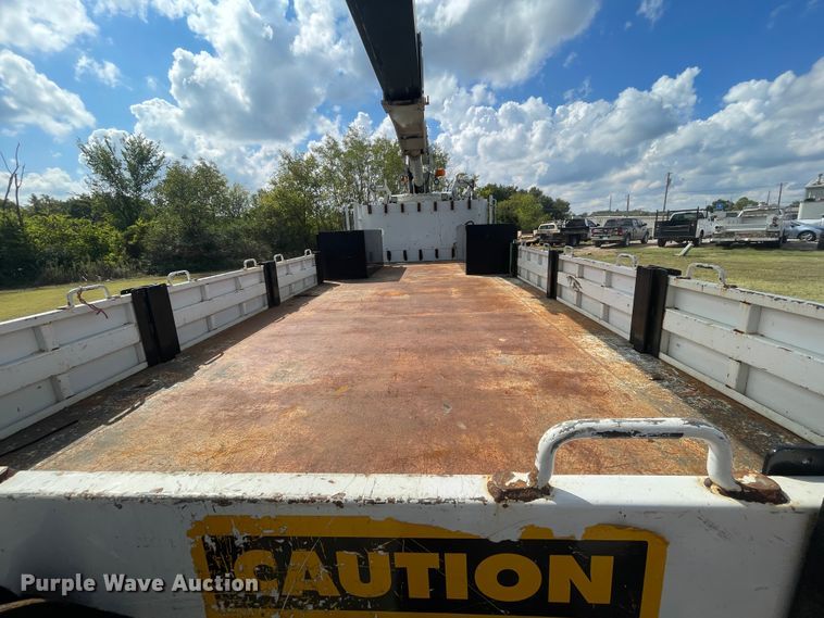 image for item JQ9408 2013 Freightliner 114SD  crane truck