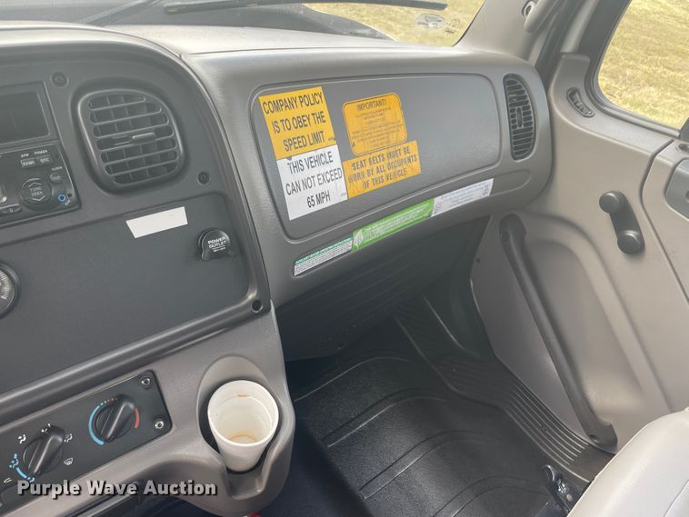 image for item JQ9408 2013 Freightliner 114SD  crane truck