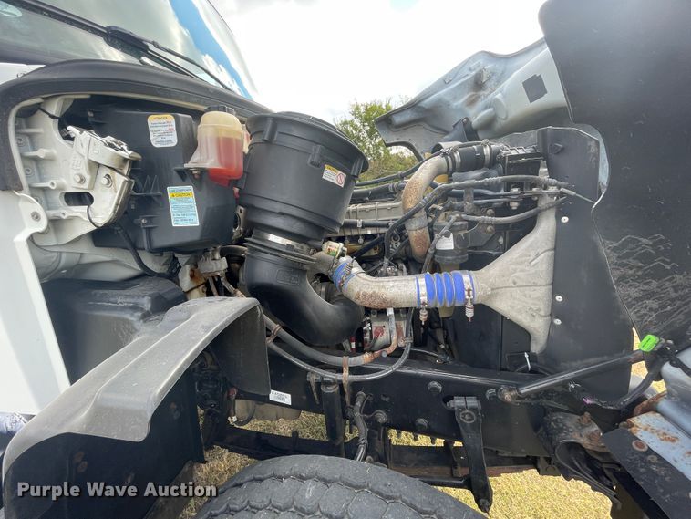 image for item JQ9408 2013 Freightliner 114SD  crane truck