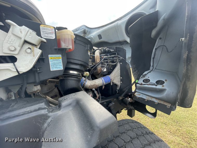 image for item JQ9408 2013 Freightliner 114SD  crane truck