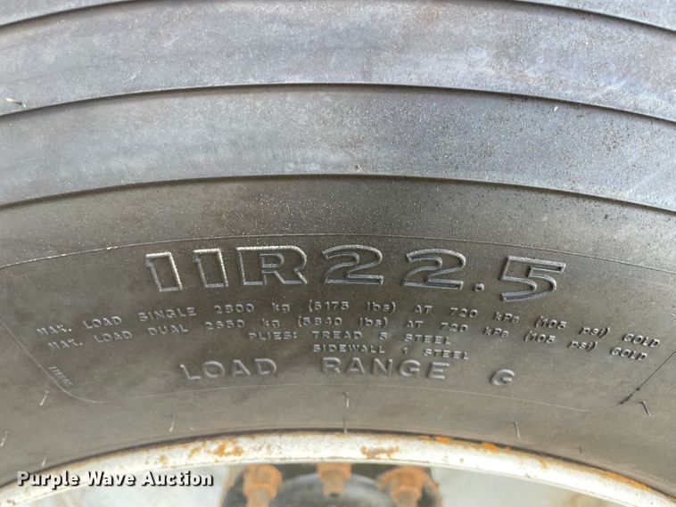 image for item JQ9408 2013 Freightliner 114SD  crane truck