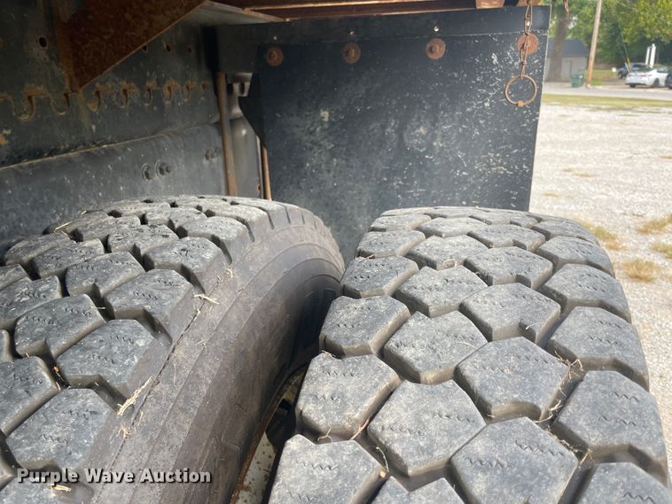 image for item JQ9408 2013 Freightliner 114SD  crane truck