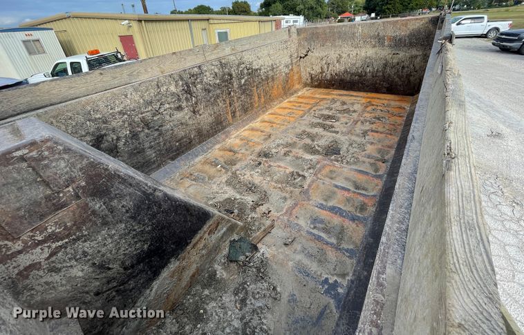 image for item JQ9409 2007 International 7400  dump truck