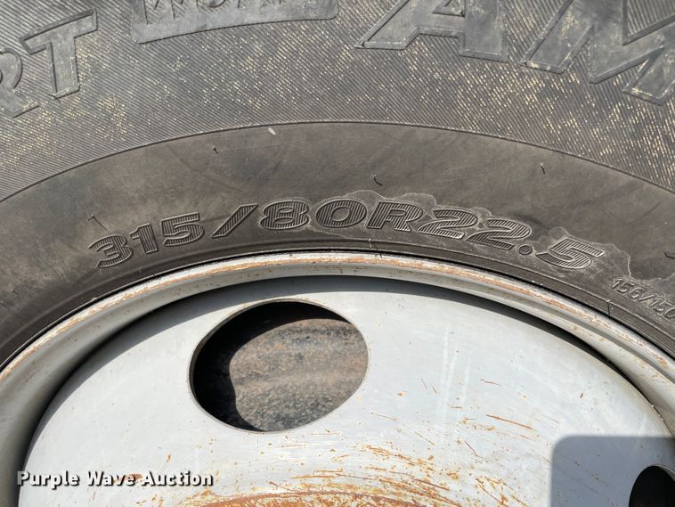 image for item JQ9409 2007 International 7400  dump truck