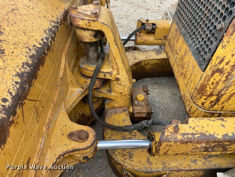 image for item JQ9412 2005 Caterpillar D5N XL  dozer