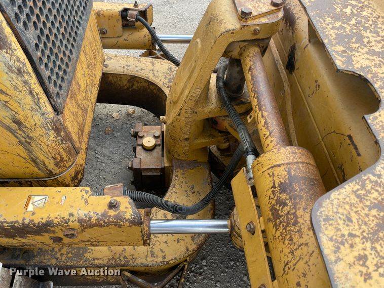 image for item JQ9412 2005 Caterpillar D5N XL  dozer