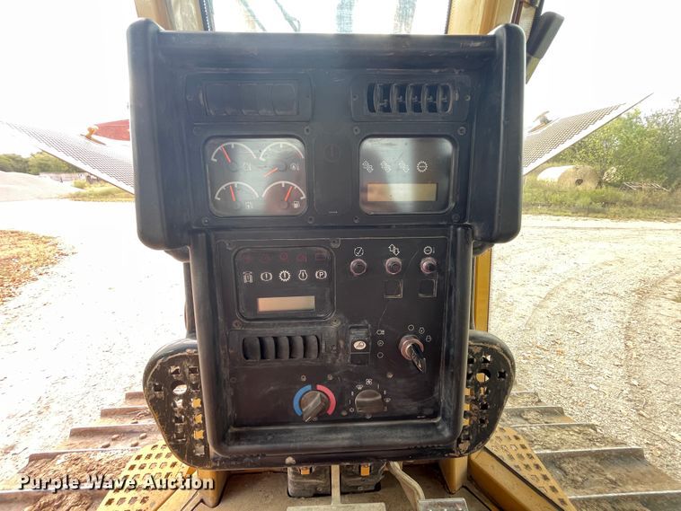 image for item JQ9412 2005 Caterpillar D5N XL  dozer