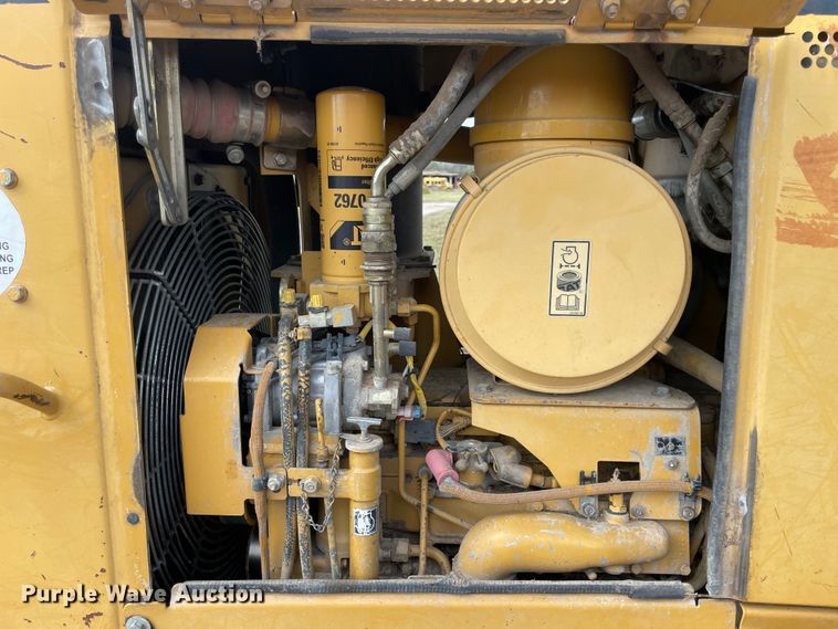 image for item JQ9412 2005 Caterpillar D5N XL  dozer