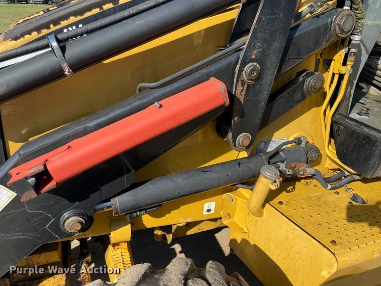 image for item JQ9419 2000 Caterpillar 426C  backhoe