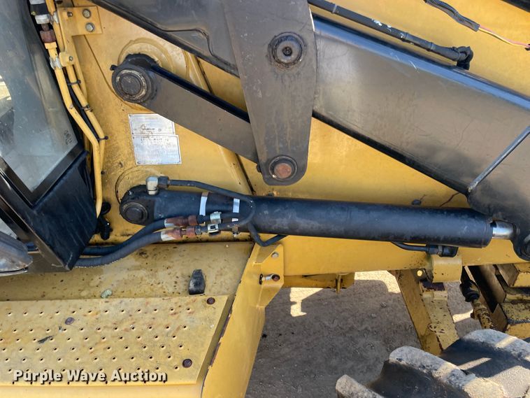 image for item JQ9419 2000 Caterpillar 426C  backhoe