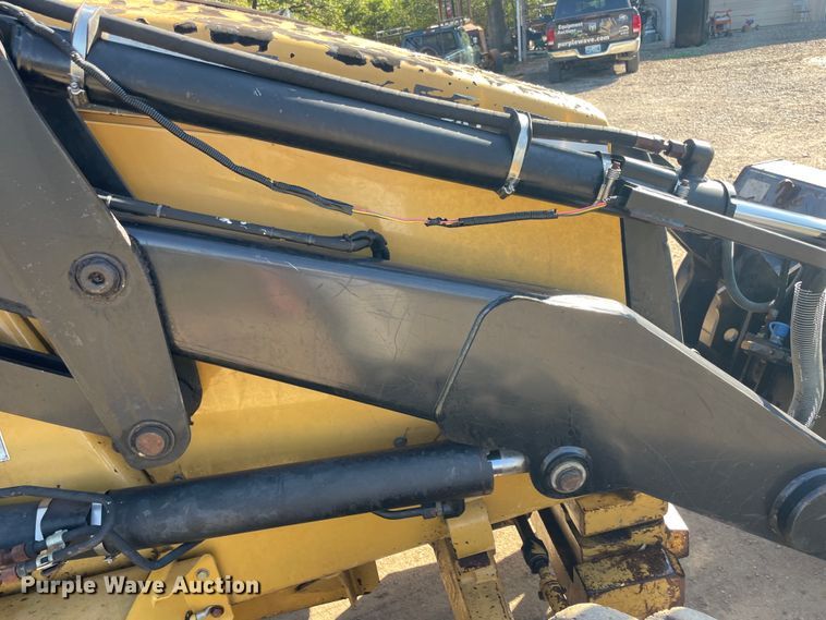 image for item JQ9419 2000 Caterpillar 426C  backhoe