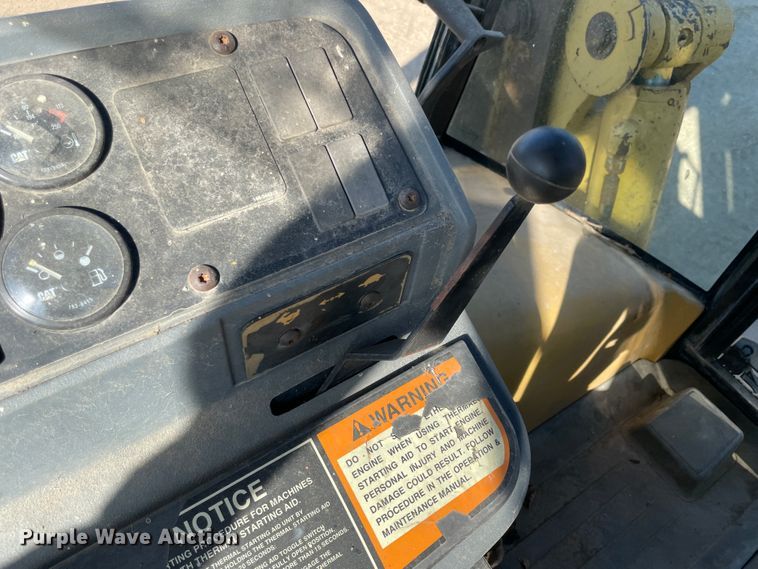 image for item JQ9419 2000 Caterpillar 426C  backhoe