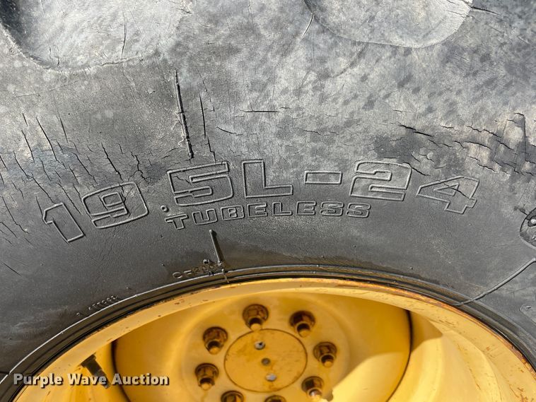 image for item JQ9419 2000 Caterpillar 426C  backhoe