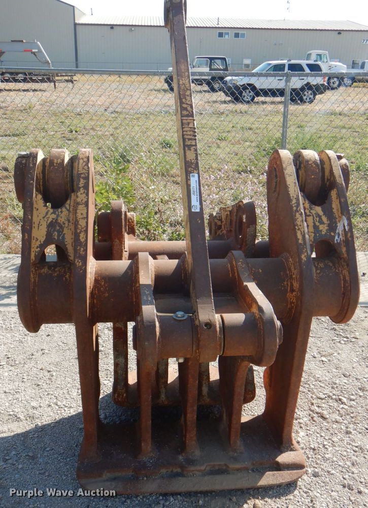 image for item JS9171 2005 NYE  excavator concrete pulverizer