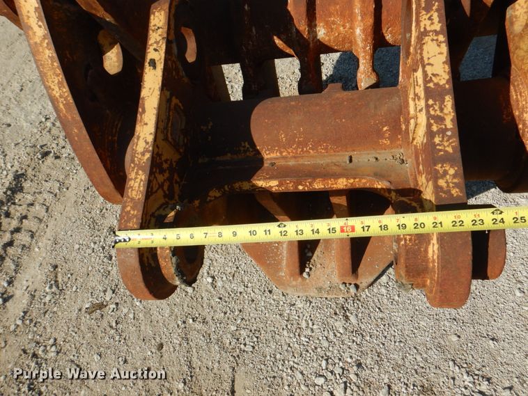 image for item JS9171 2005 NYE  excavator concrete pulverizer