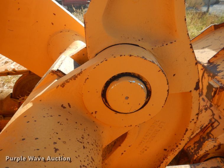 image for item JS9180 Liebherr LR611  track loader