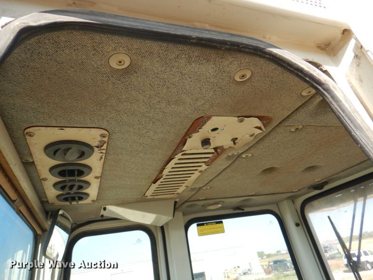 image for item JS9180 Liebherr LR611  track loader