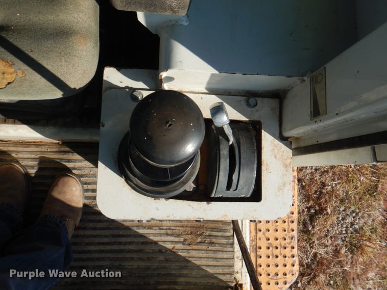 image for item JS9180 Liebherr LR611  track loader