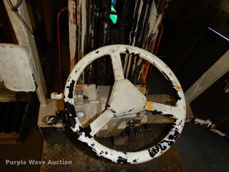 image for item JS9182 Nissan 30  forklift