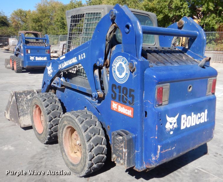 image for item JS9199 2011 Bobcat S185  skid steer loader
