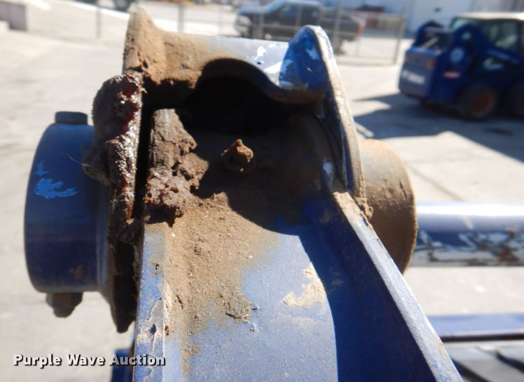 image for item JS9199 2011 Bobcat S185  skid steer loader