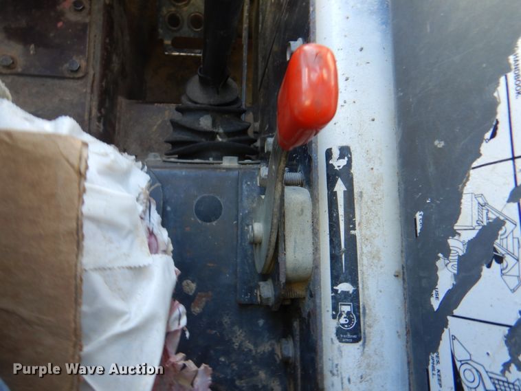 image for item JS9199 2011 Bobcat S185  skid steer loader