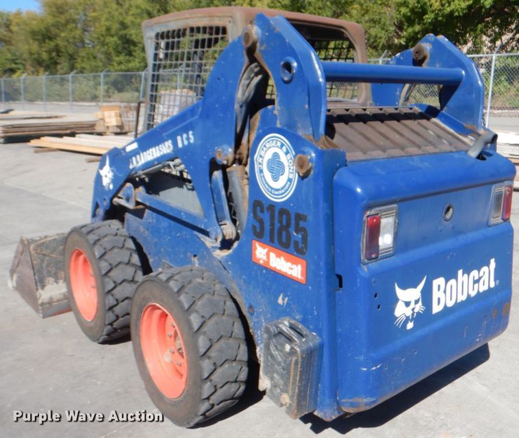 image for item JS9200 2010 Bobcat S185  skid steer loader
