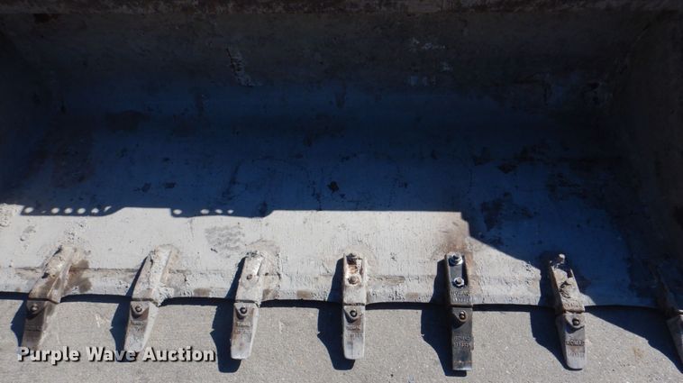 image for item JS9200 2010 Bobcat S185  skid steer loader