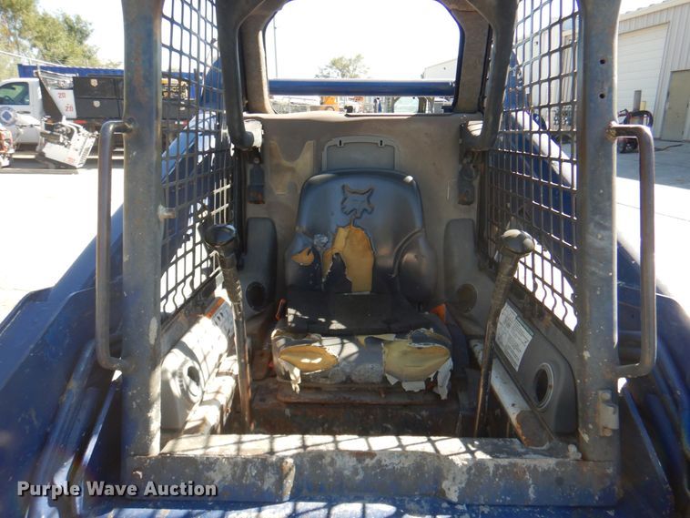 image for item JS9200 2010 Bobcat S185  skid steer loader