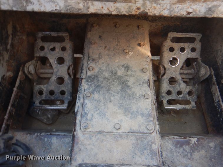 image for item JS9200 2010 Bobcat S185  skid steer loader