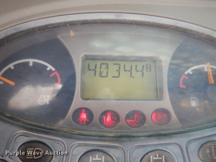 image for item JS9200 2010 Bobcat S185  skid steer loader