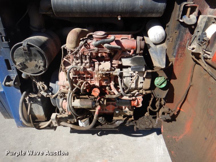 image for item JS9200 2010 Bobcat S185  skid steer loader