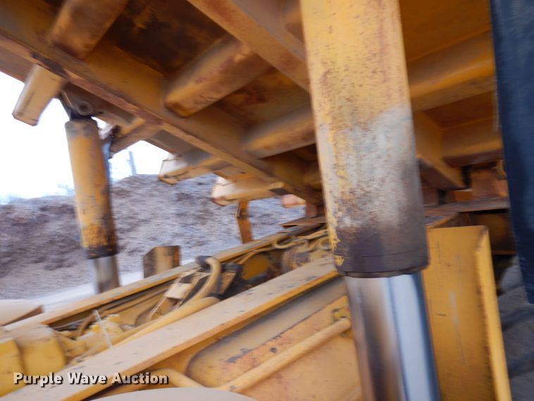 image for item JS9481 International 350  haul truck