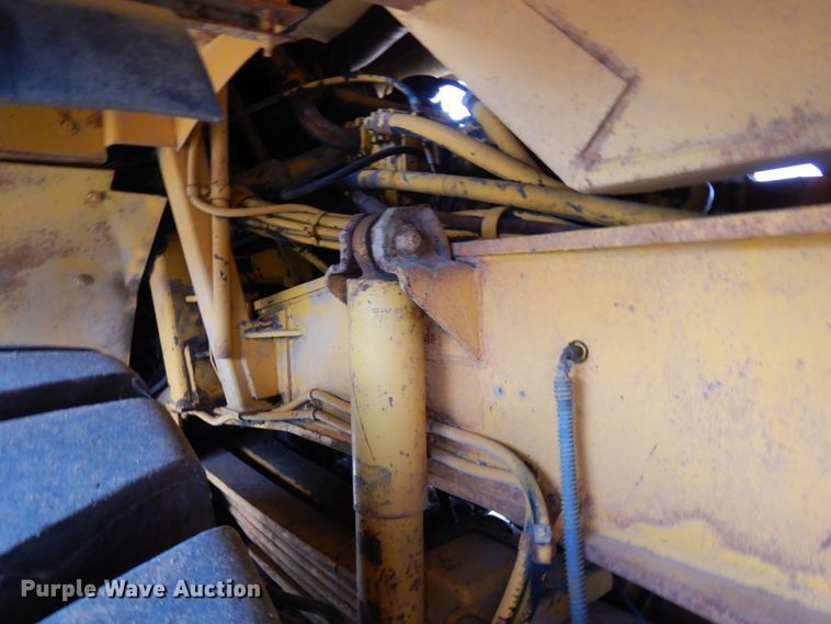 image for item JS9481 International 350  haul truck