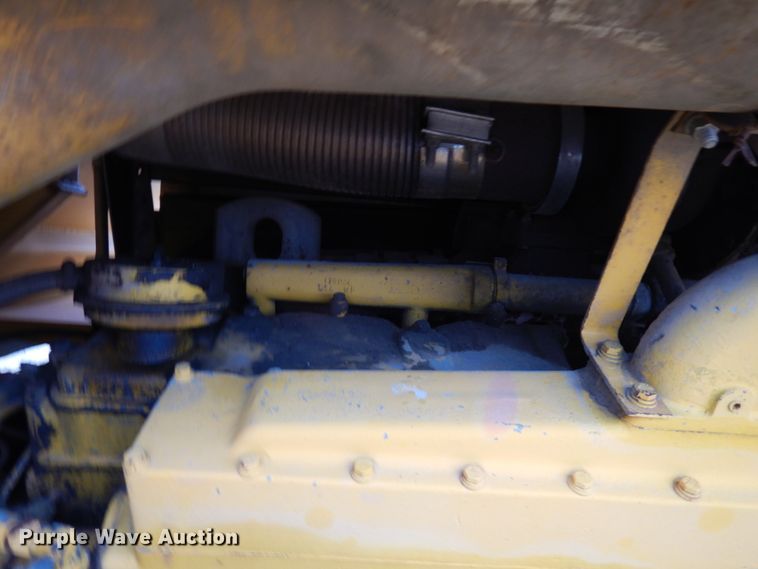 image for item JS9481 International 350  haul truck