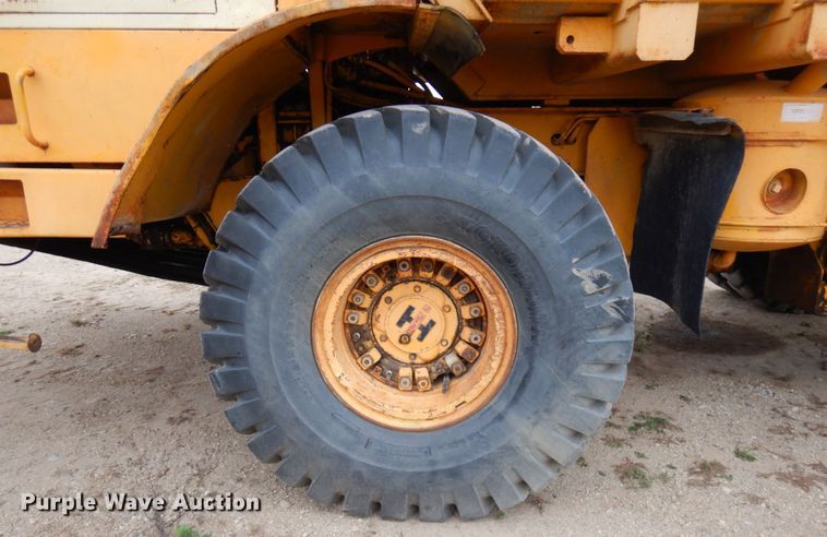 image for item JS9481 International 350  haul truck