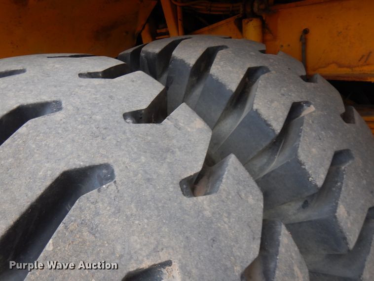 image for item JS9481 International 350  haul truck