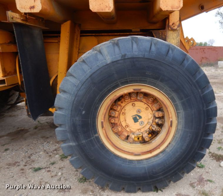image for item JS9481 International 350  haul truck