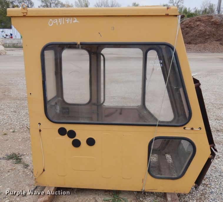 image for item JS9488 Caterpillar excavator cab